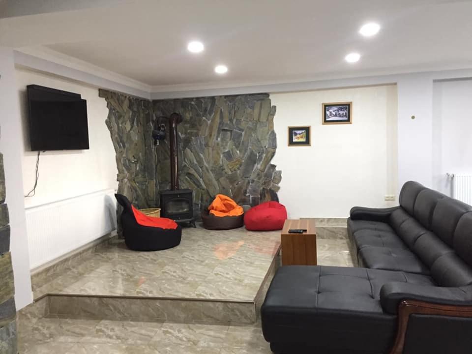 Guesthouse Gera Mestia Zewnętrze zdjęcie