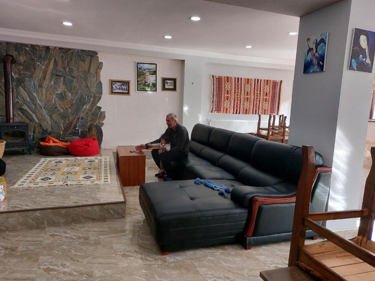 Guesthouse Gera Mestia Zewnętrze zdjęcie