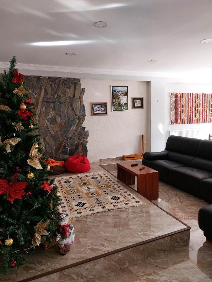 Guesthouse Gera Mestia Zewnętrze zdjęcie