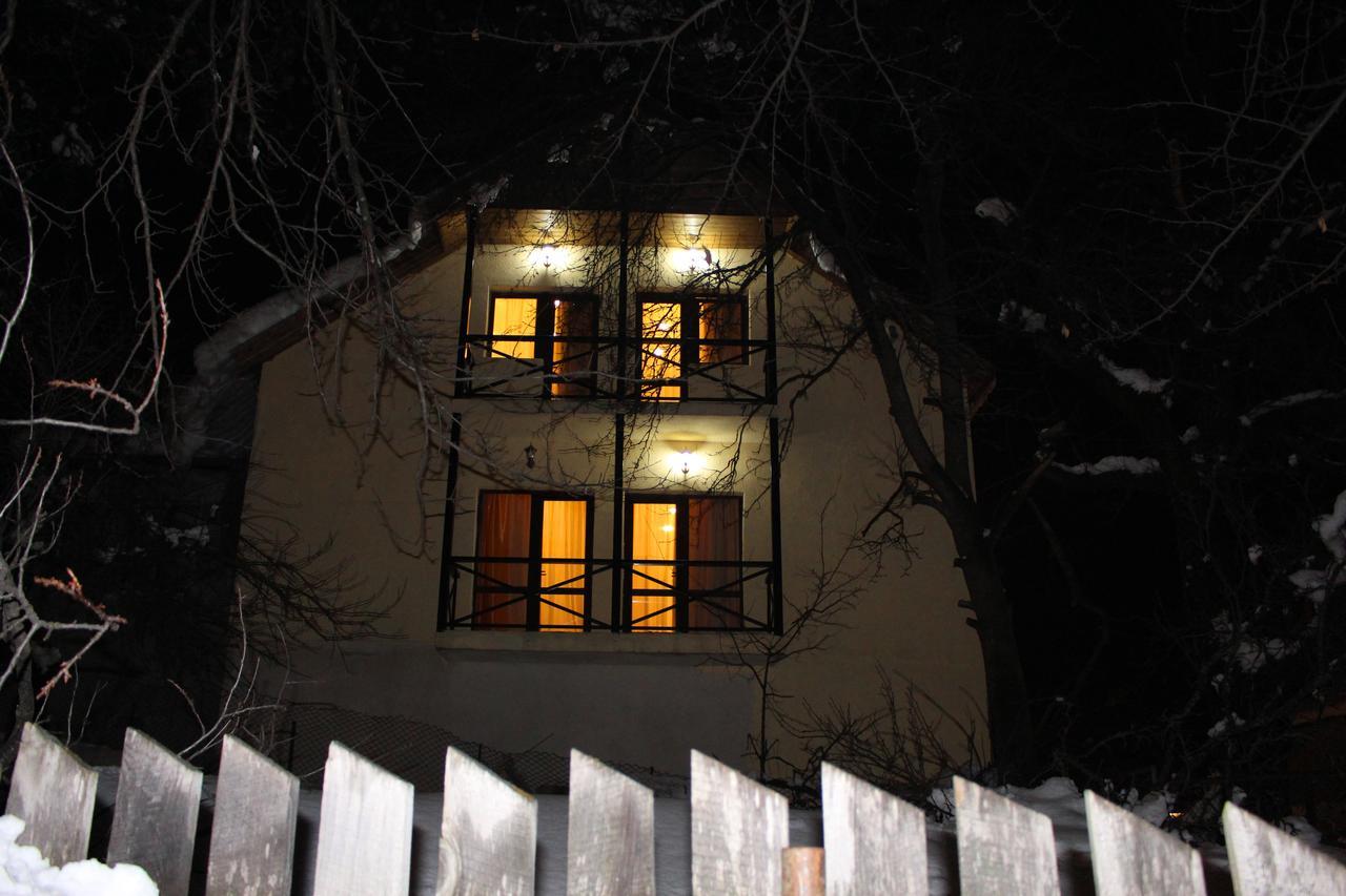 Guesthouse Gera Mestia Zewnętrze zdjęcie