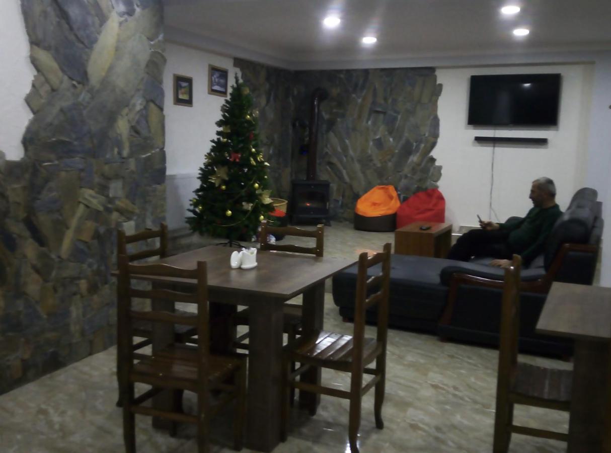 Guesthouse Gera Mestia Zewnętrze zdjęcie